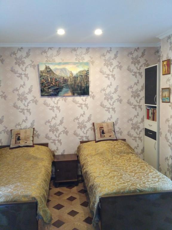 Dadu'S Apartment Тбилиси Екстериор снимка